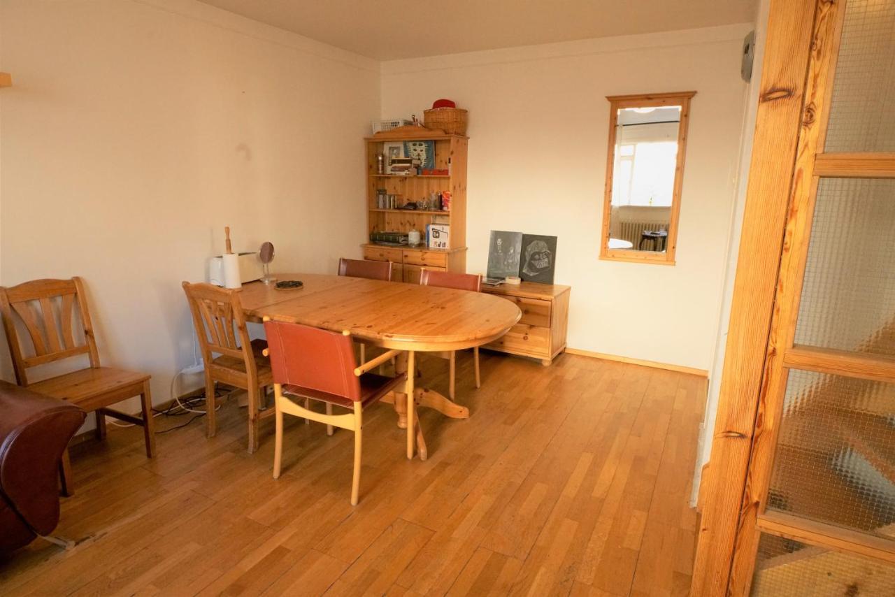 Cozy On The Strip Apartment Reykjavík Exterior photo